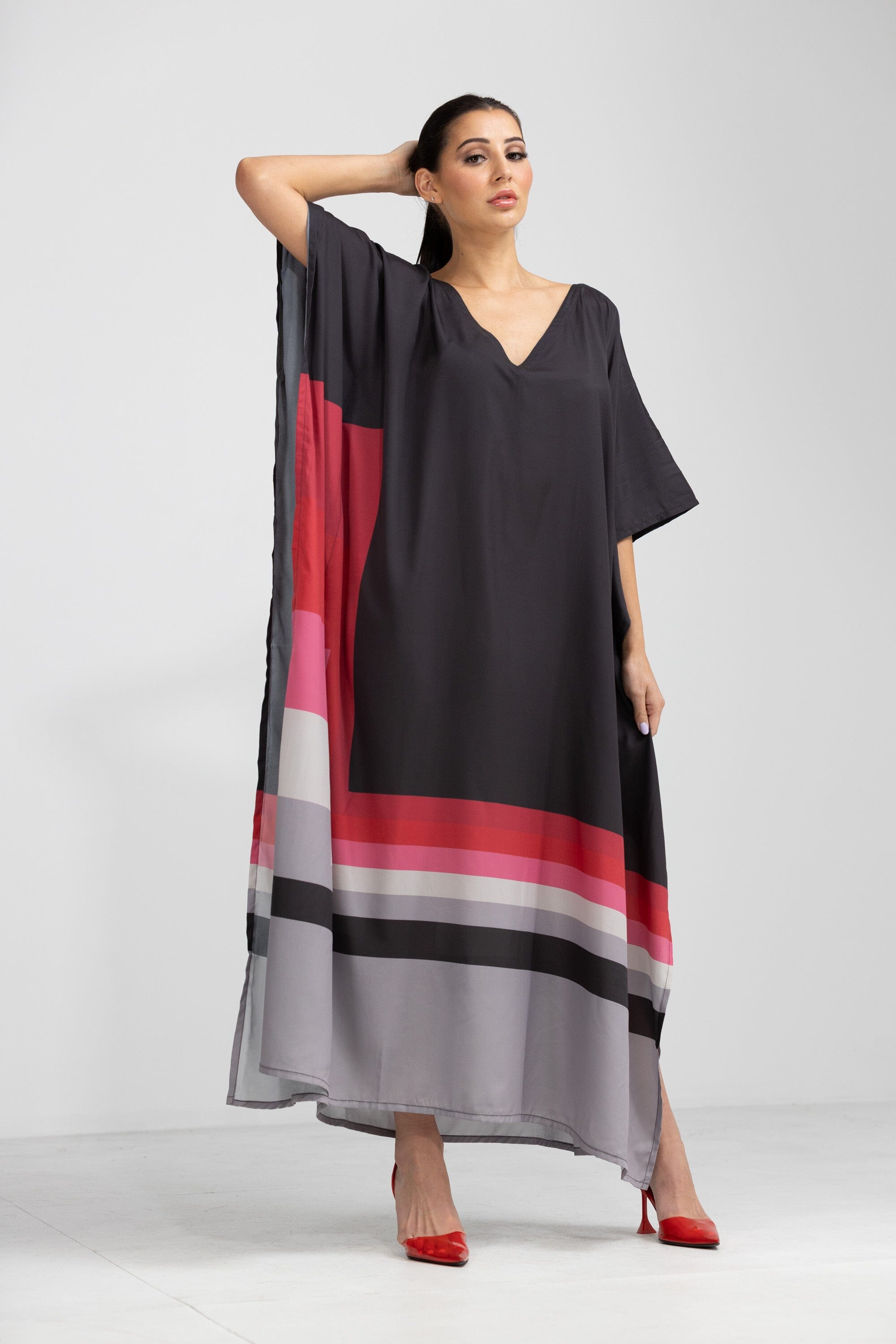 GEOMETRIC LINE - ROUGE LONG KAFTAN (Size - M/L) - TheSwankStore